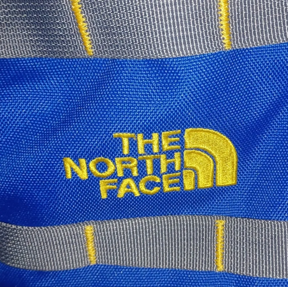 THE NORTHFCE FANNY PACK